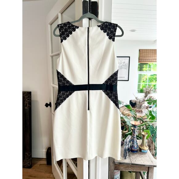 Laundry by Shelli Segal Sleeveless Dress w/Lace, Size 10 - Picture 5 of 5